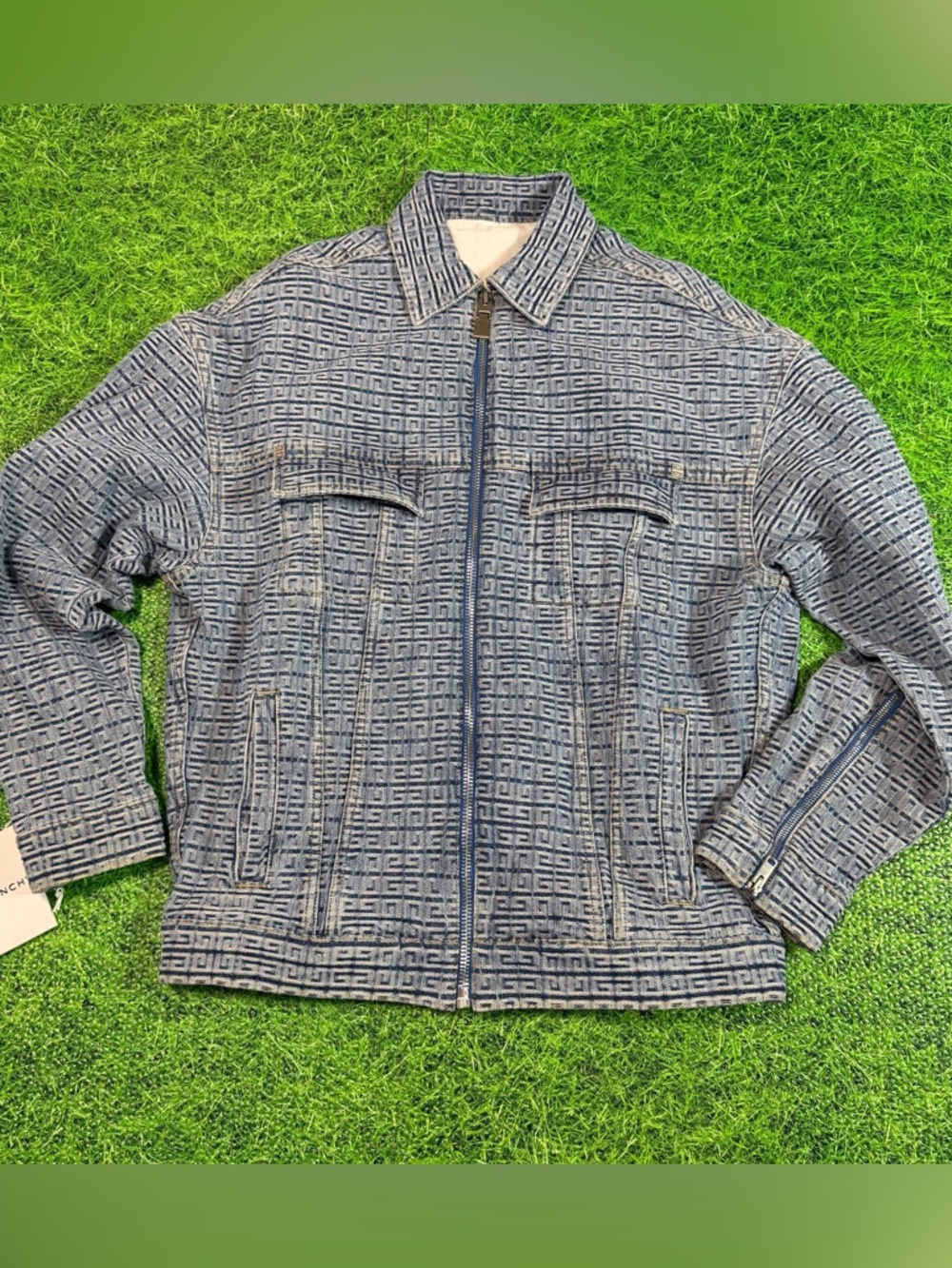 New With Tags GIVENCHY 4G Cotton Zip-Up Denim Jacket Light Blue Medium 22x28